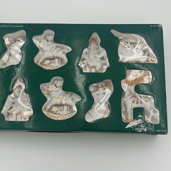 🎄Vintage 2001 TRADITONS Hand Painted Porcelain Ornaments Christmas New - Picture 4 of 14